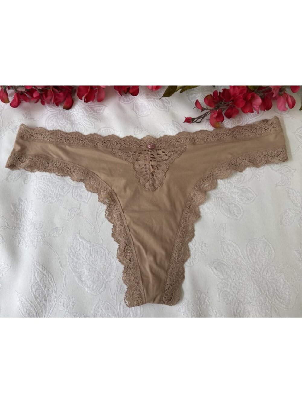 VICTORIA'S SECRET L DREAM ANGELS NUDE BEIGE TAN SILKY THONG STRING PANTIES NWT